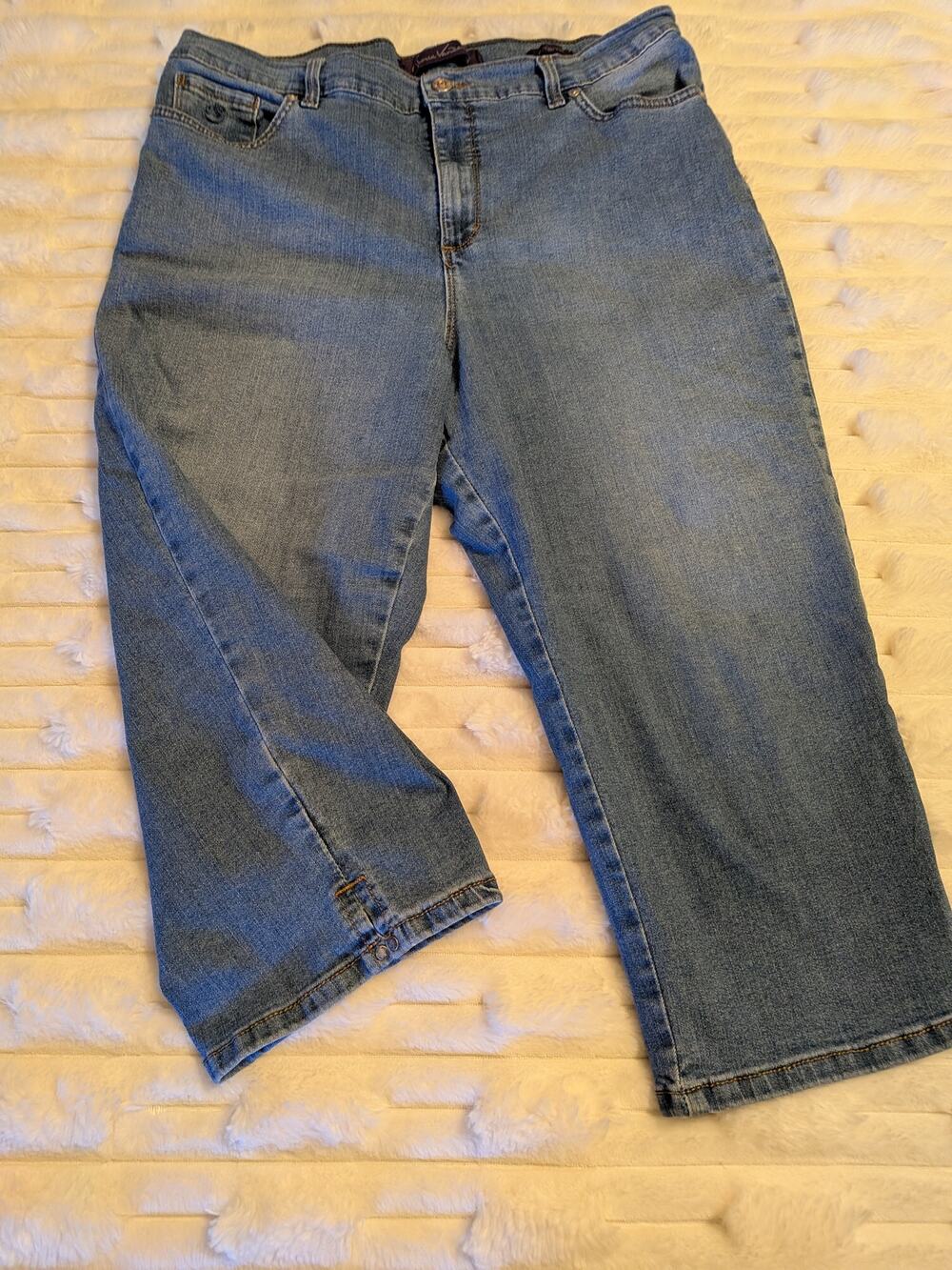 Gloria Vanderbilt Vintage Capri Jeans- Lightweight